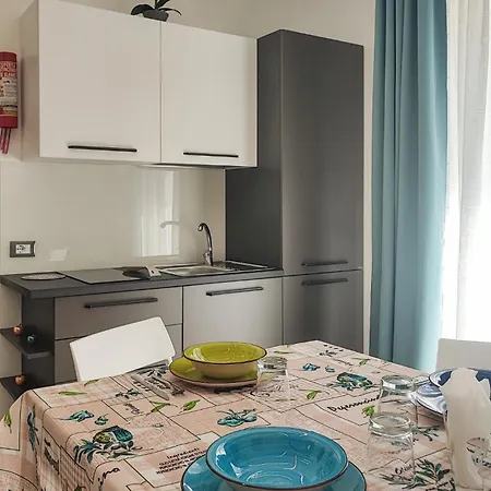 1 Bedroom Amazing Apartment In Capaci Διαμέρισμα