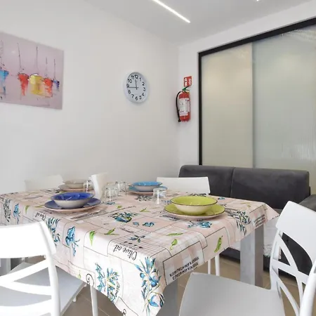 Apartamento Awesome In With Wifi *